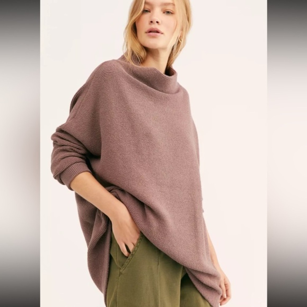 Free People Women's Ottoman Slouchy Tunic Sweater in Nutmeg (Brown) Size small